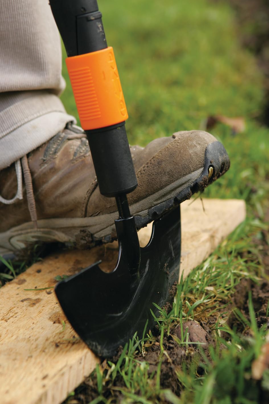 Fiskars Rasenkantenstecher, Werkzeugkopf, Breite: 35 cm, Borstahl, Schwarz/Orange, QuikFit, 1000690