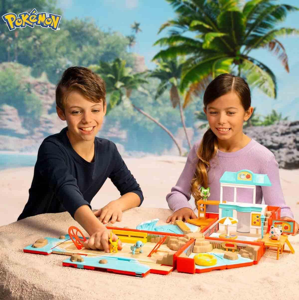 Pokémon PKW3424 - przenośny zestaw do zabawy - arena plażowa, oficjalny, składany świat zabawy z Pikachu, od 4 lat