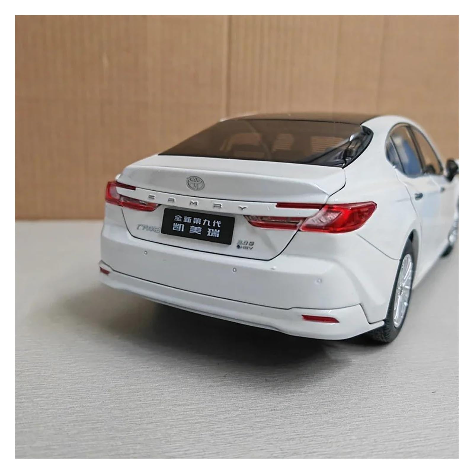 Metallo Scala Replica 1 18 Per Camry 9a generazione 2024 Collezione statica modelli auto in lega di decorazioni per la casa Hobby Veicoli Giochi Set