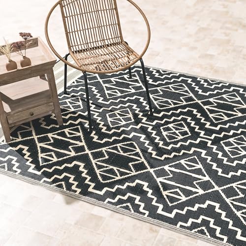 Fab Habitat Outdoor Rug - Waterproof, Fade Resistant, Crease-Free - Premium Recycled Plastic - Tribal Boho Neutral - Porch, Deck, Balcony, Hallway, Poolside - Kilimanjaro - Black - 2.5 x 8 ft Runner