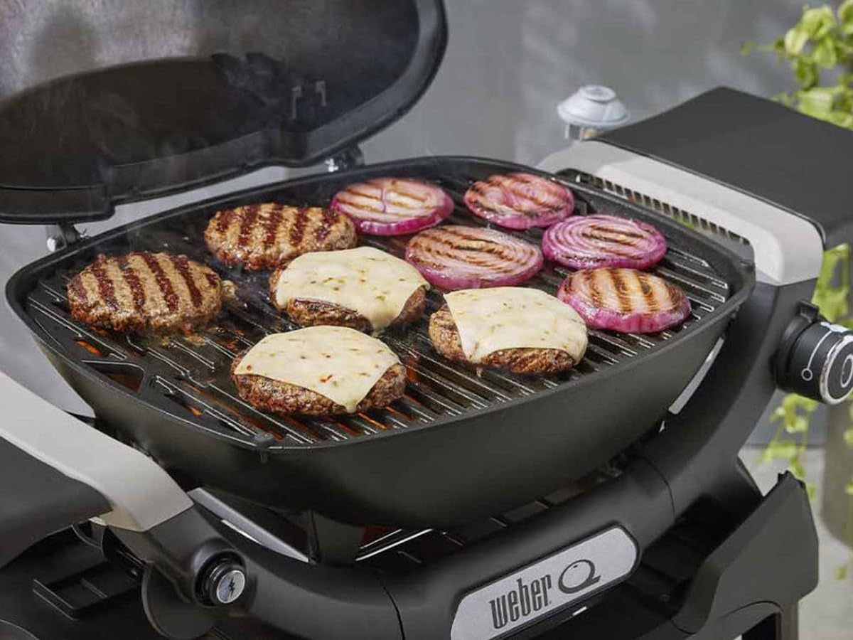 Weber Q 1200N – Barbacoa de Gas con mesas Laterales, Encendido electrónico, termómetro Integrado, 1 Quemador de Acero Inoxidable, compacta y Potente, Color Negro