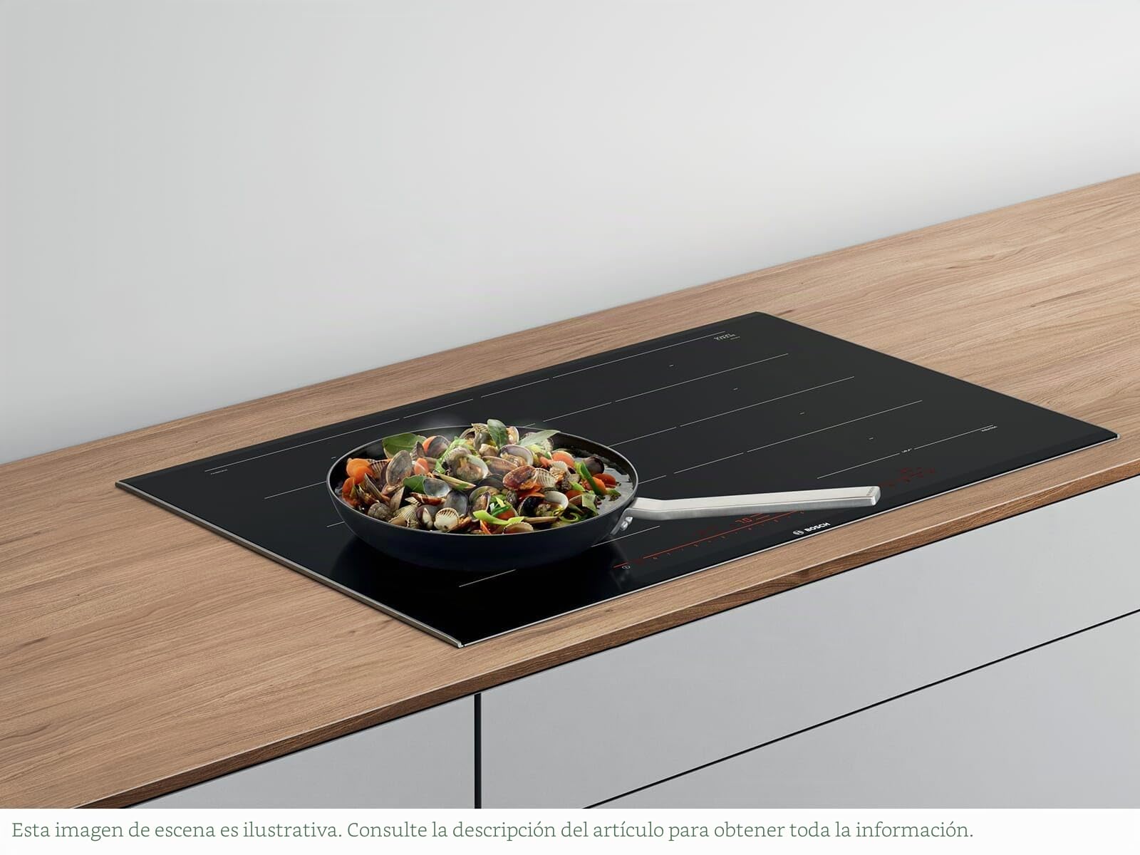 Bosch, Sartén, 18 cm de Diámetro, Hierro Fundido, negro y Gris, HEZ9FE280 | Prepara platos llenos de sabor con una distribución uniforme del calor.