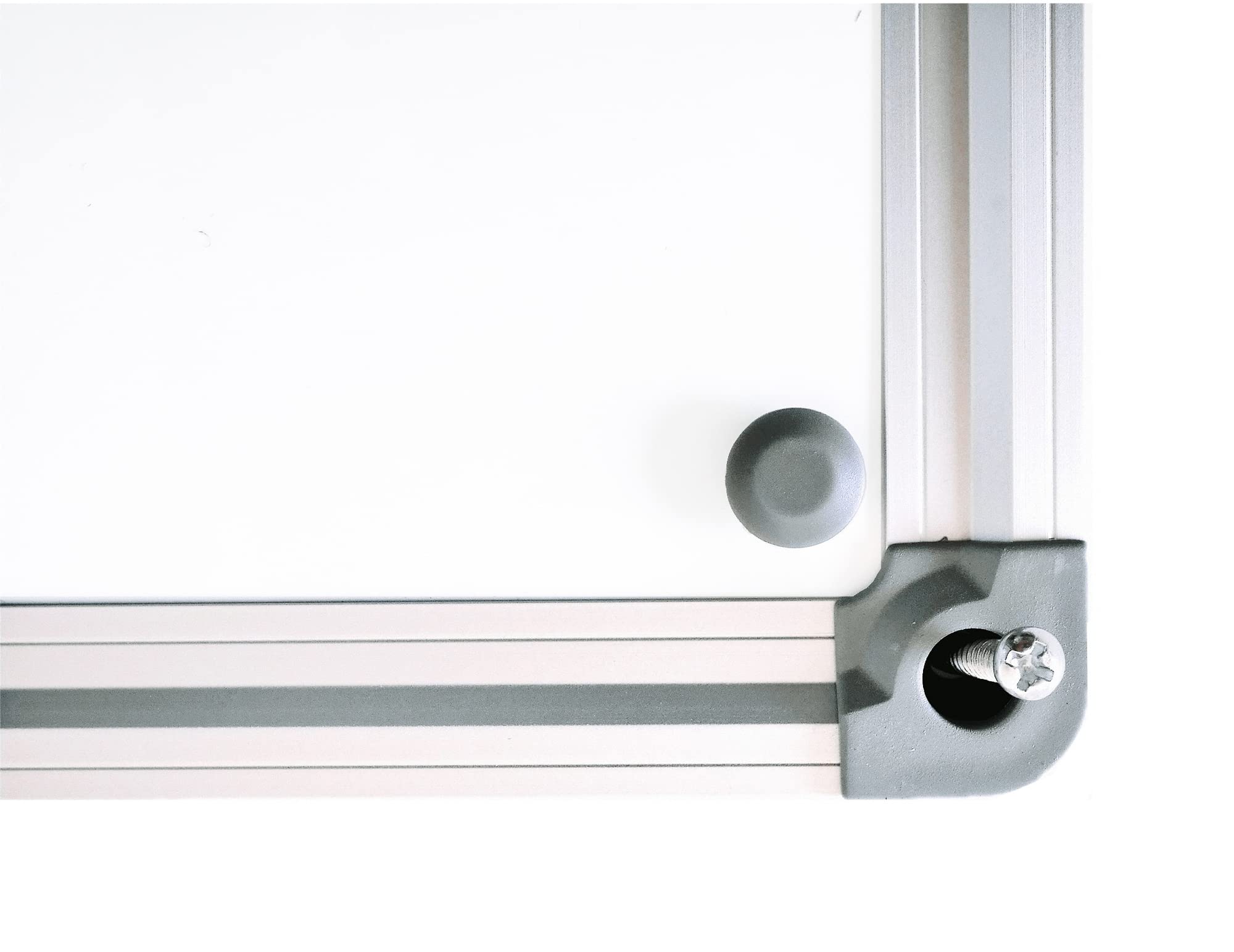 Tablica suchościeralna, magnetyczna tablica suchościeralna z aluminiową ramą i dużą półką na długopisy, w 16 rozmiarach, lakierowana ochronnie, z materiałem montażowym, wymiary: 120 x 90 cm