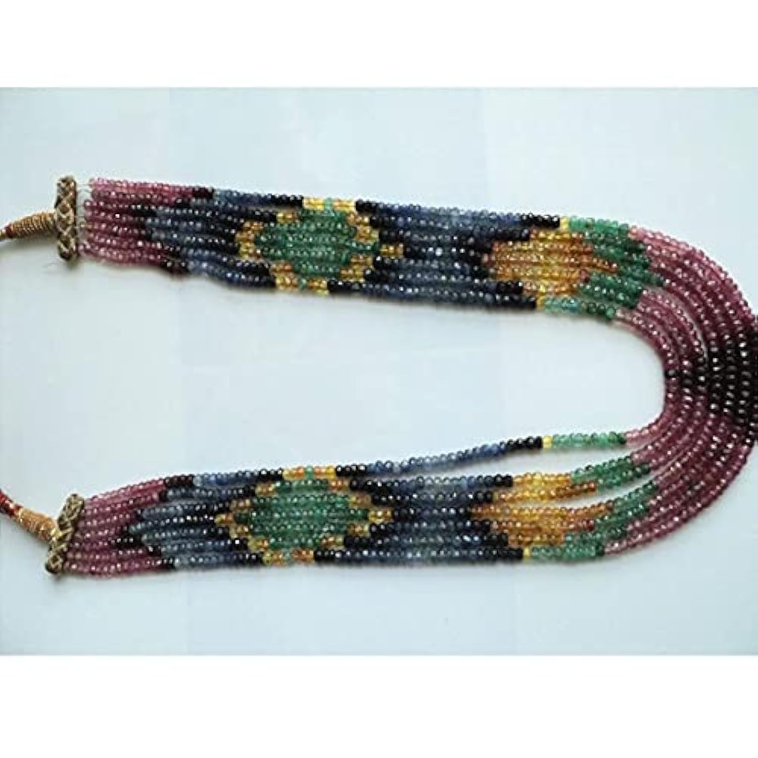 Saphir multicolore en perles pour illuminer vos tenues d'été et vos colliers bohèmes