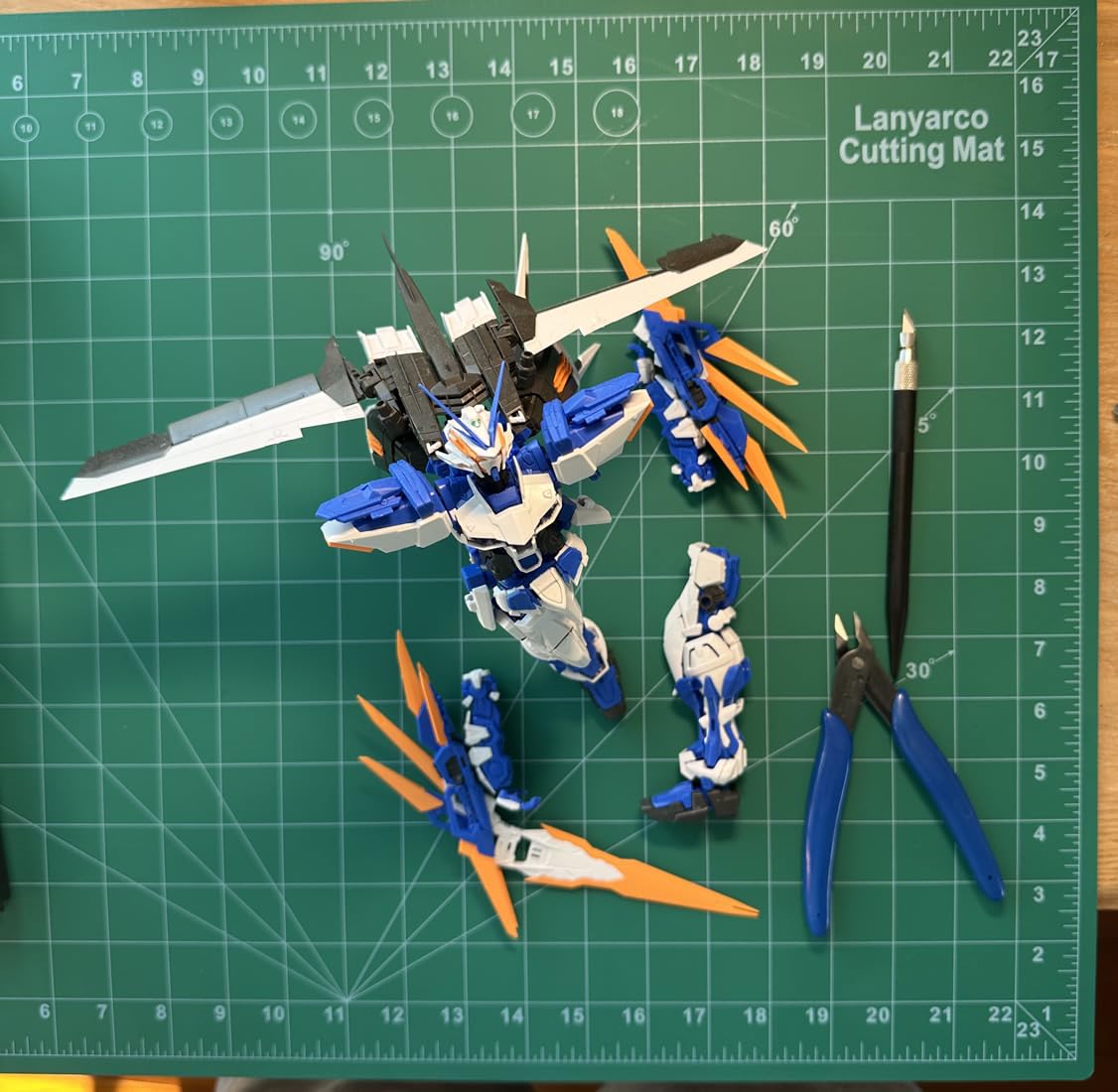 Amazon.com: Gundam Model Builder's Self Healing Cutting Mat