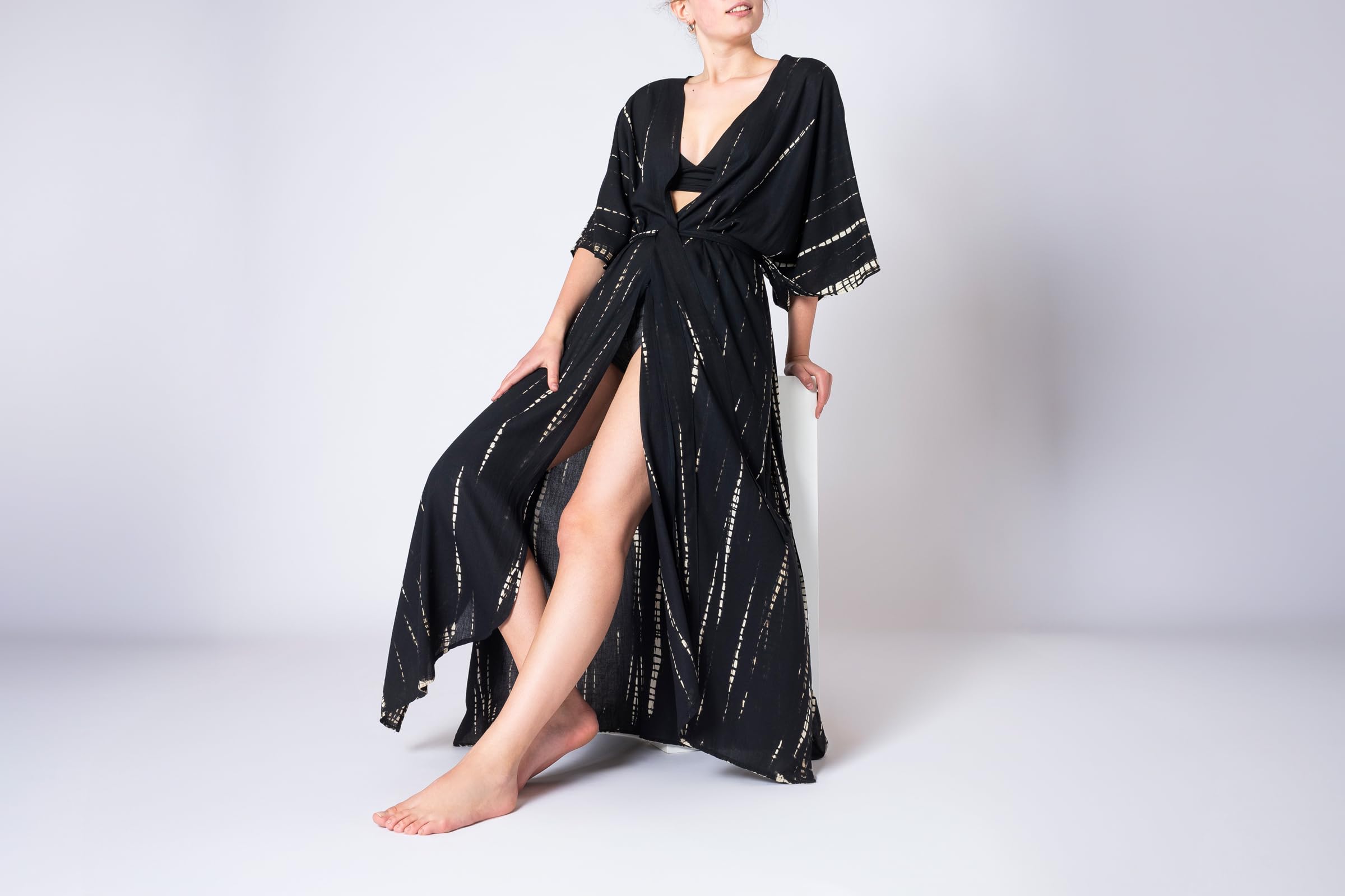 PANASIAM Kimono Batik Mujer - Maxi Salida de playa - Pareo Holgado | Túnica de playa de viscosa, Kimono ligero, Cubre bikini, con cinturón para anudar, Estilo boho, Talla M-XL