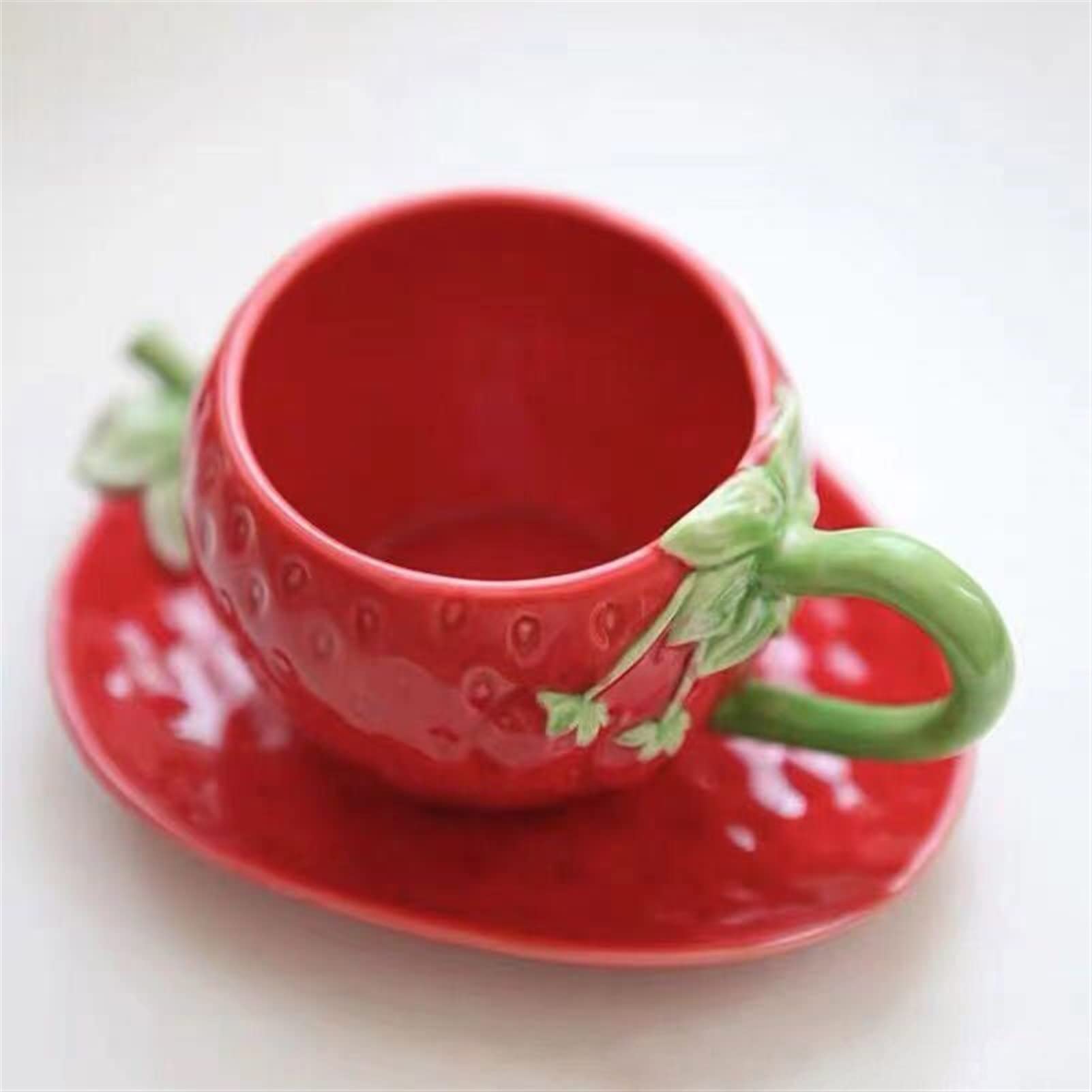 Kubek do kawy s truskawka ceramiczny kubek czerwony kubek do kawy i spodek zestaw biurowy kubek do kawy zestaw do herbaty kawiarnia restauracja naczynia do napojów