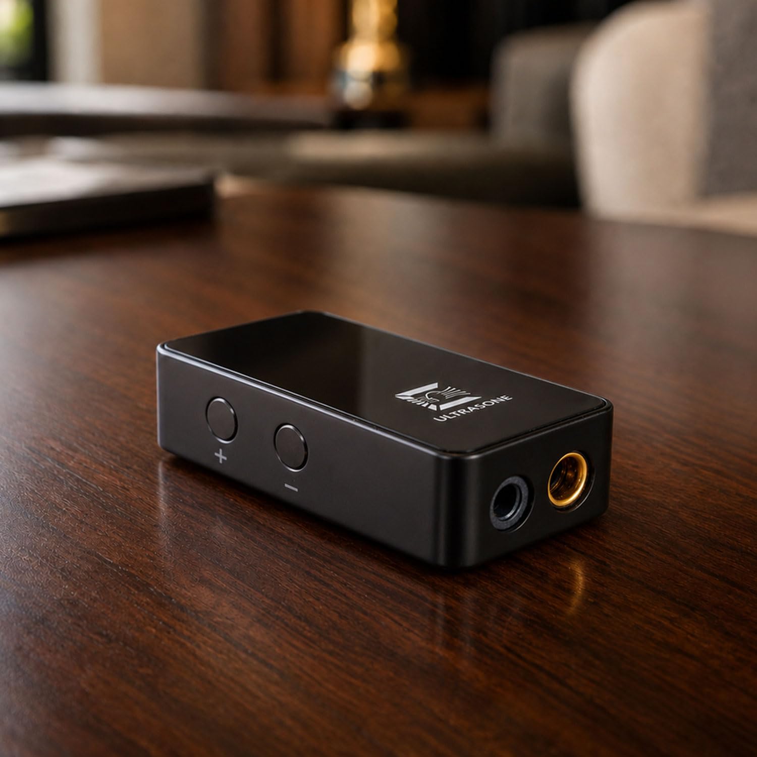Ultrasone Naos Micro USB-DAC Digital-Analog-Wandler mit keepdrum Tuch