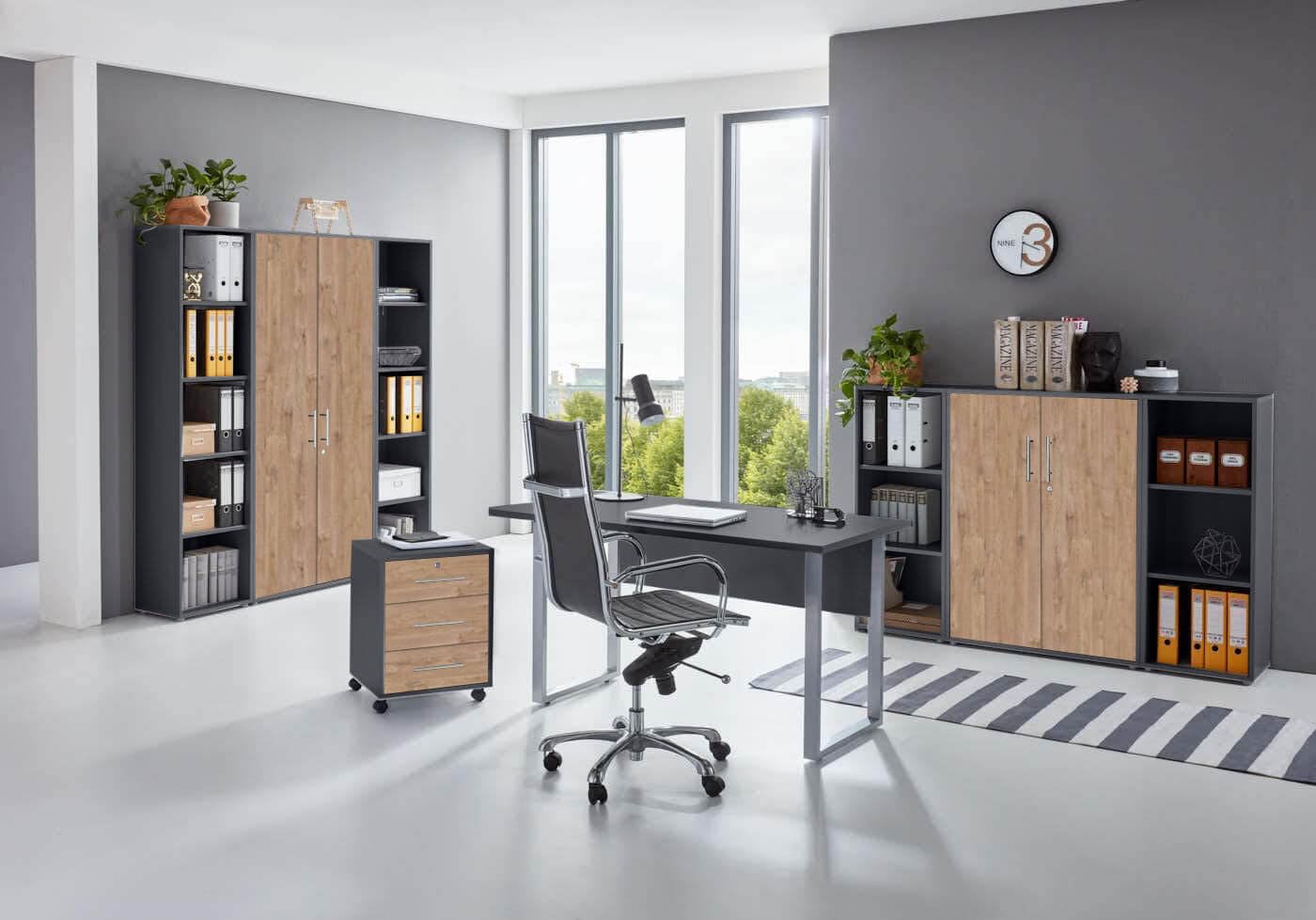 Büromöbel Set TABOR 5 Schreibtisch Rollcontainer Aktenschränke Regal Korpus anthrazit Front Gold Harbor Oak