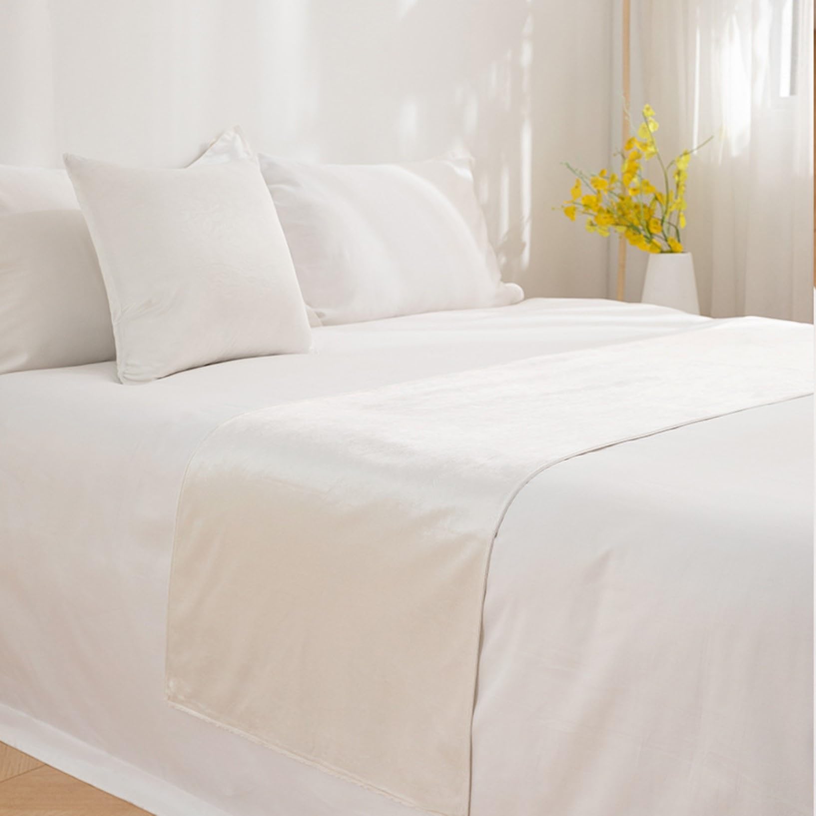TQQEPOOL Modern Style Bed Scarves,Solid Bed Runner Scarf Protector Slipcover Bed Decorative Scarf For Bedroom Hotel Wedding Room(White,17.7 * 70.8 in (Bed Scarf Only))