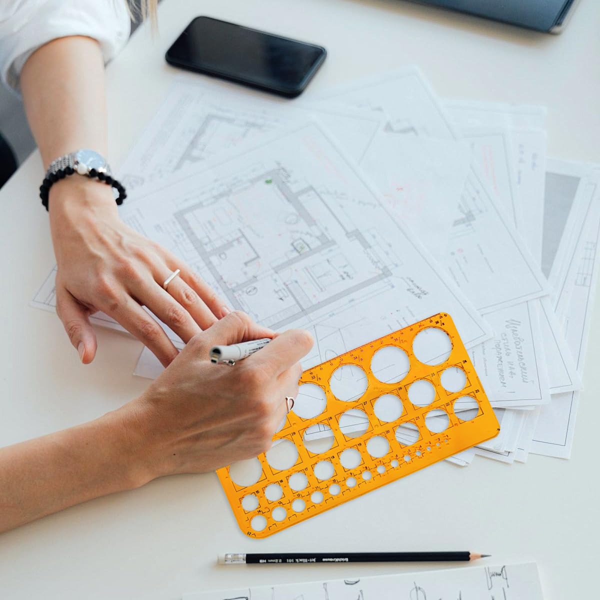 Stencil Per Cerchi - Set Da 2 Pezzi Con 36 Forme Circolari Per Disegno Tecnico