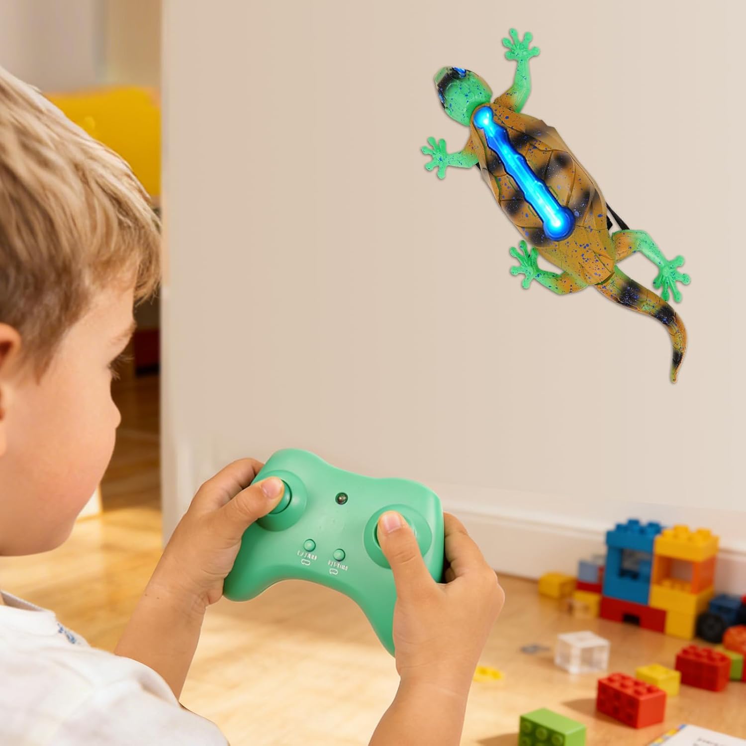 Wall Climbing RC Gecko Lizard, Dual Mode Floor & Wall Driving, Rechargeable Wall Crawler Gecko Robot, Cool Prank for Kids Boy Toys Ages 3+ (Yellow Green)