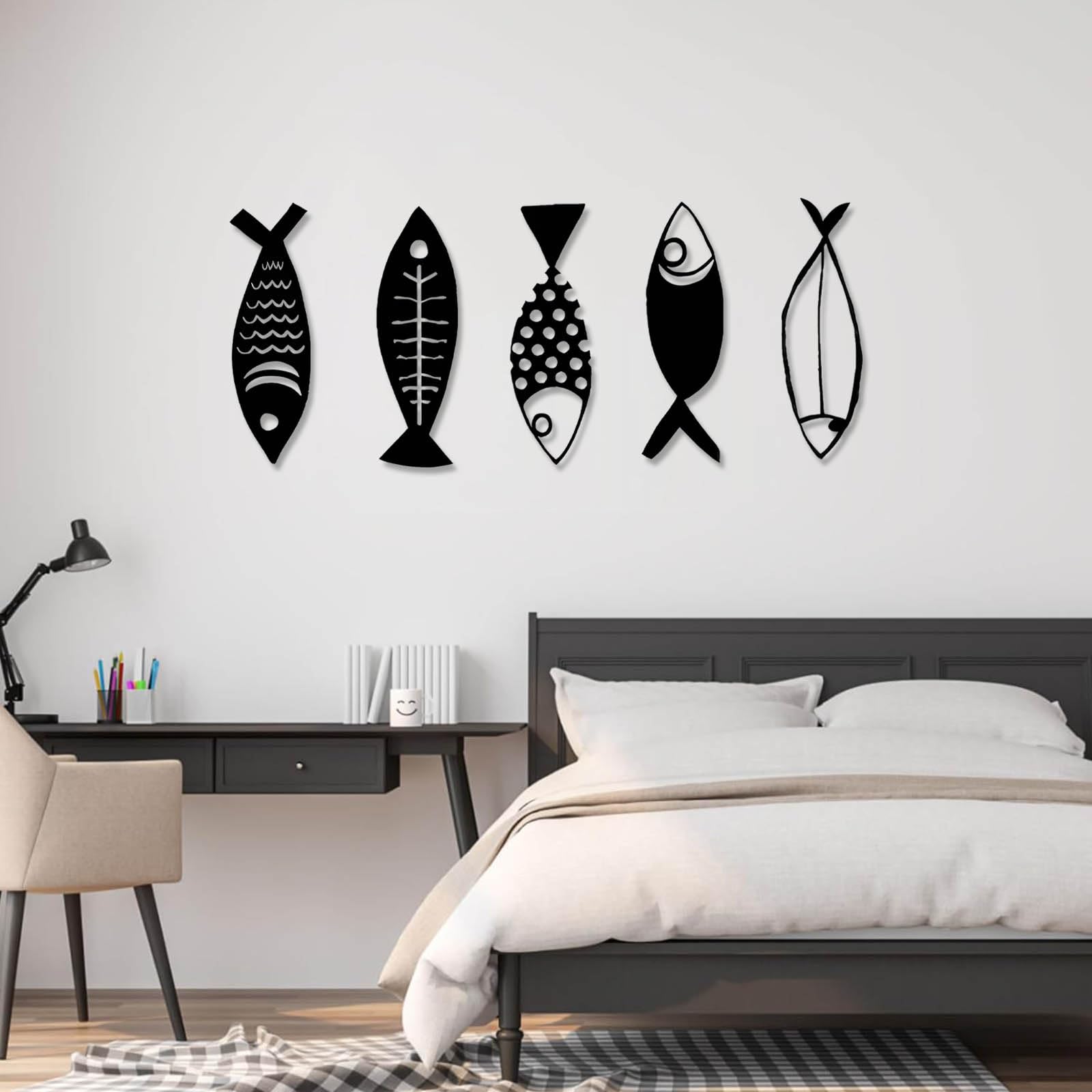 Metalowa, czarna sztuka ścienna z rybą, metalowa, minimalistyczna, oceaniczna, morska dekoracja ścienna, nowoczesna rzeźba z rybą do salonu, sypialni i przedpokoju (złoto, 35" x 15"