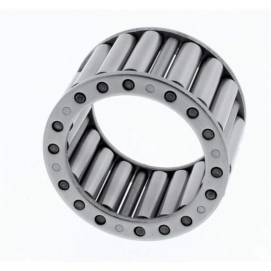 Speedway Motors Banjo Rear Axle Wheel Hub Installation Kit, Fits Early Ford 1940-Design, Includes Bearing Race, Seal, Lock Ring and Pre-Installed Wheel Studs