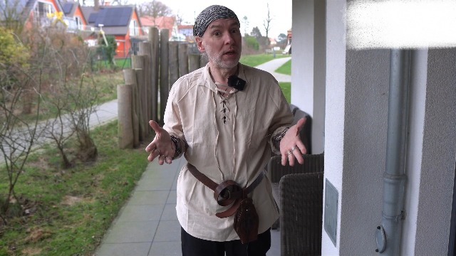 Uomo E Donna Scandinavi In Costumi Tradizionali Illustrazione - Foto 8