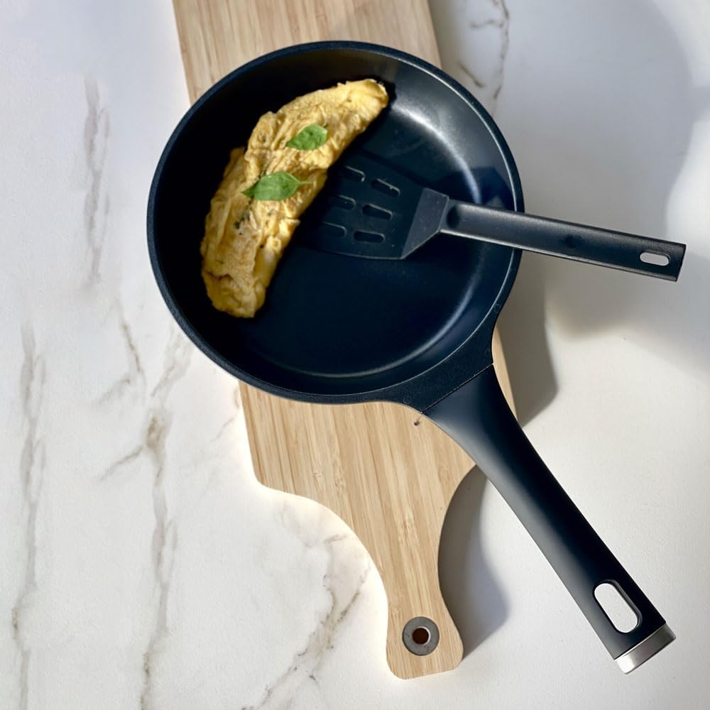 Elma Cast Aluminum VITALIK with Quantanium Triple-Layer Non-Stick Coating, Soft Touch Handle and Full Induction Technology | Compatible with All Cooktops, Easy to Clean, 7.87"