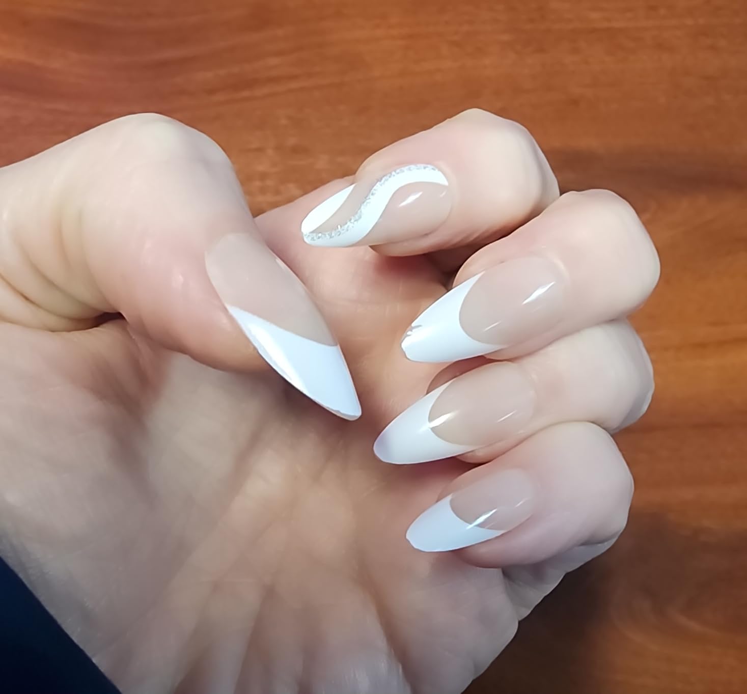 FJSMTOPl Press On Nails - Almond Fake Nails - French Tip False Nails Press ons - Medium Glue on Nails with Chrome Design - for Women Stick on Nail 24Pcs