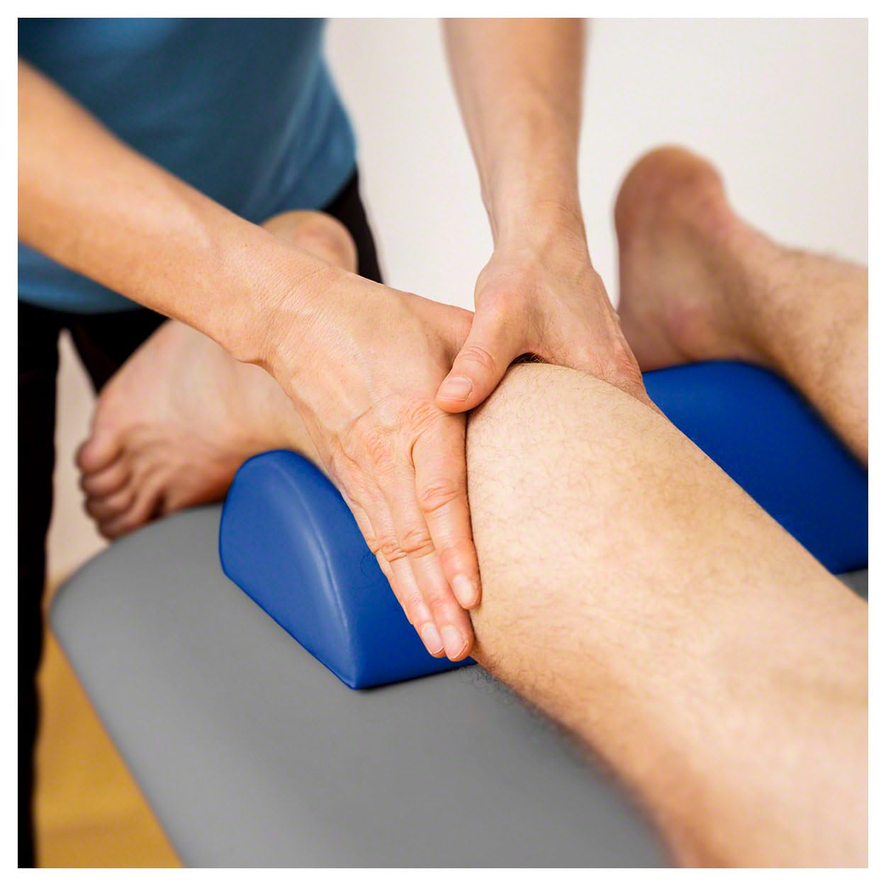 Sport-Tec Lagerungsrolle Lagerungskissen Knierolle Fitnessrolle für Massageliege 40x15x7,5 cm