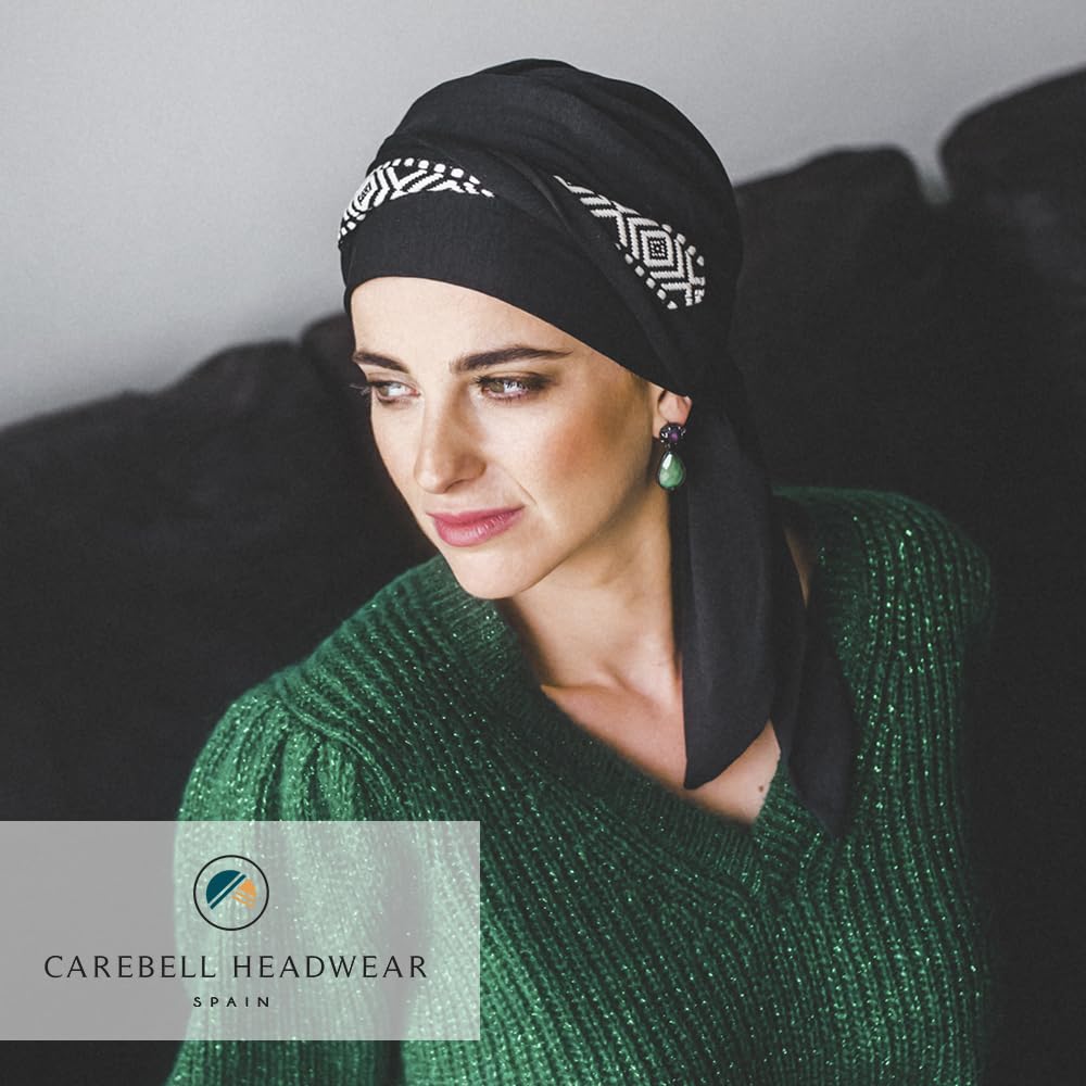 CAREBELL Turbante oncológico Modelo Smooth – diseño Ikat Negro en bambú Suave y Transpirable, Especial para quimioterapia, Alopecia y Pieles sensibles
