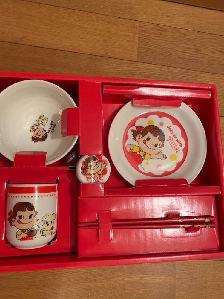 ペコちゃんインテリア雑貨/2点セット Amazon.co.jp: ペコちゃんごはん食器セット 不二家ペコちゃん