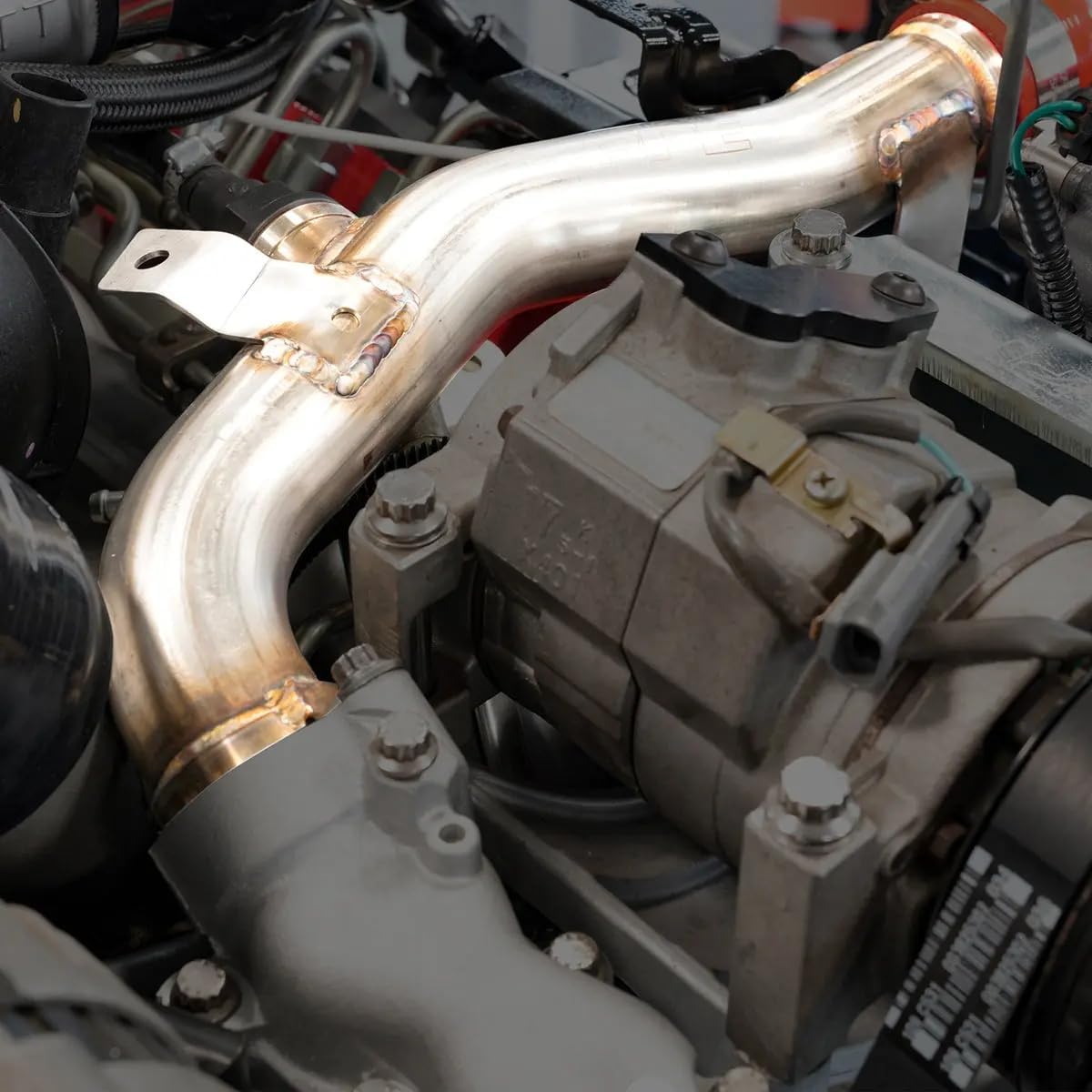PPE 119001000 - Engine Coolant Return Pipe