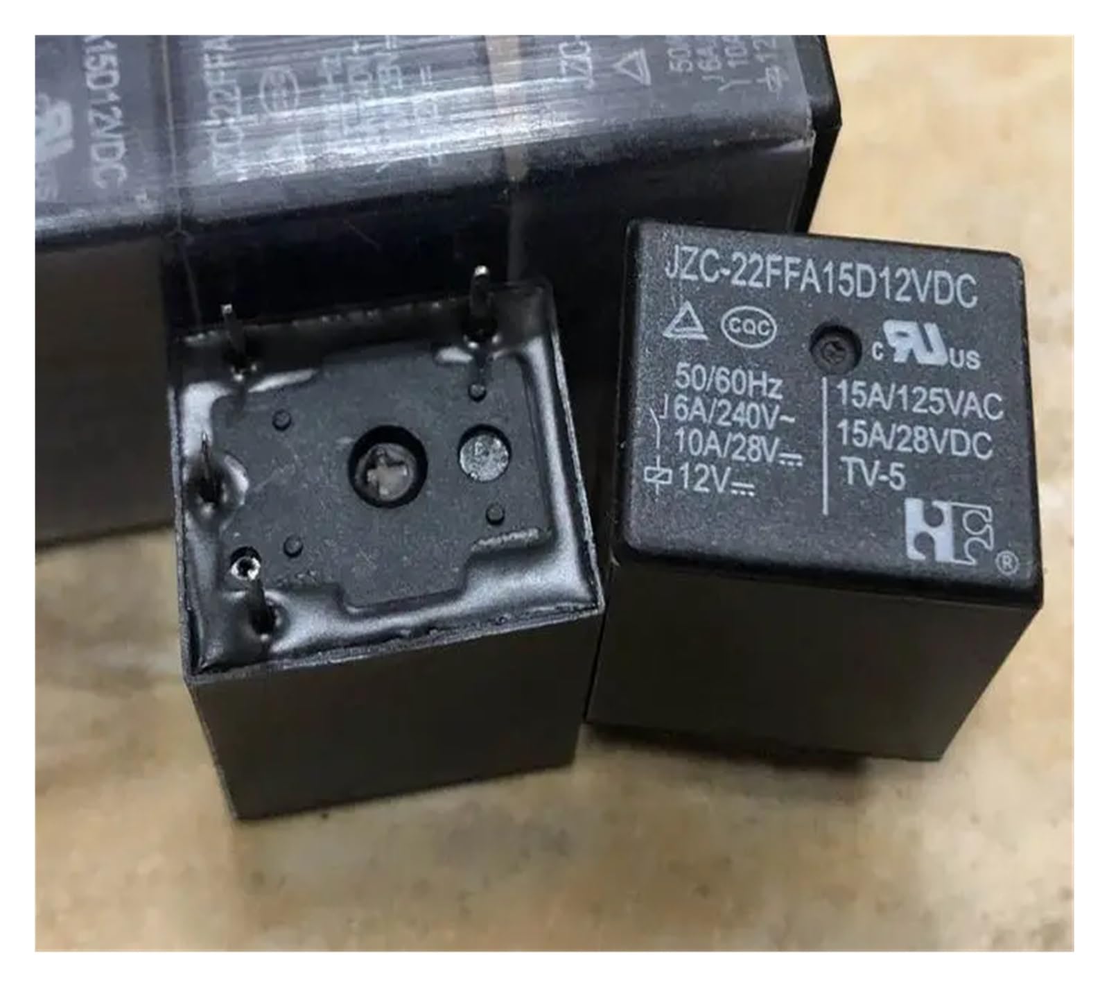 Relais JZC-22F3FA20L48VDC 4 broches pour automatisme - 3