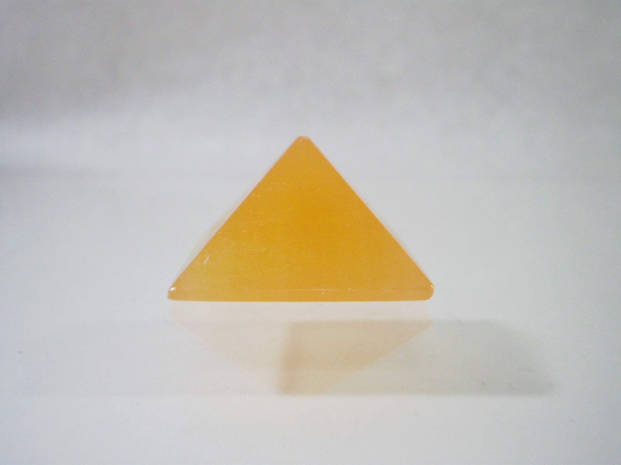 Amazon.co.jp: オレンジカルサイト （方解石）のピラミッド 2000円