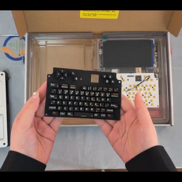 Amazon.com: SUOGOEST uConsole Kit RPI-CM4 Lite with ClockworkPi v3