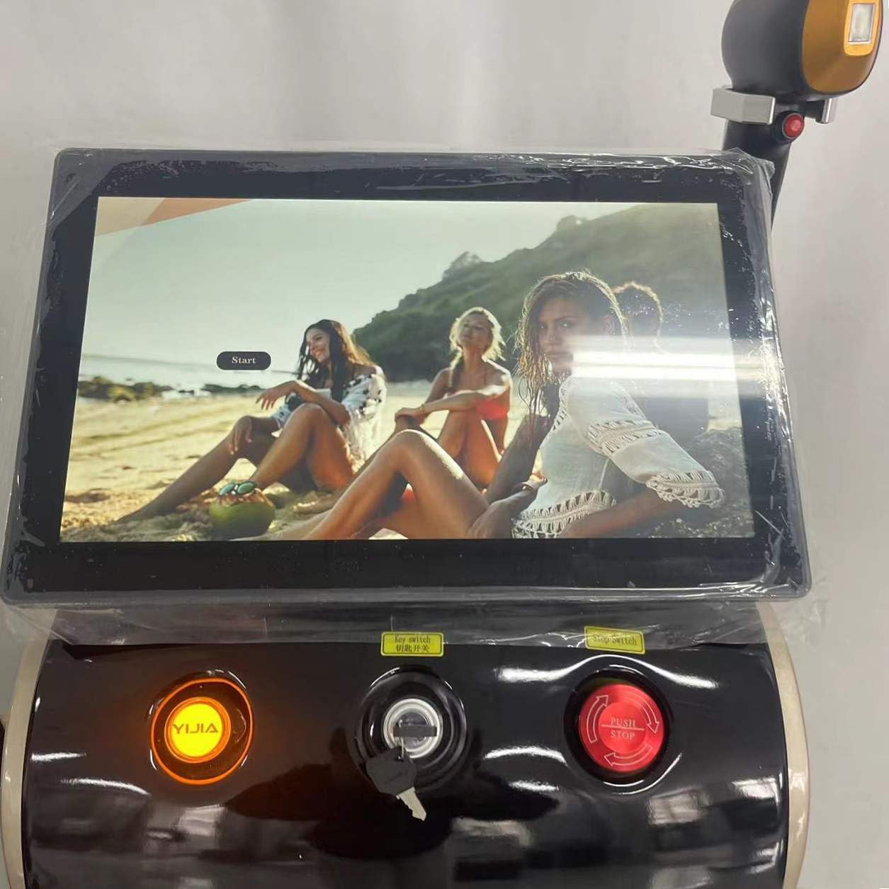 Profesjonalny 808nm diodowy laserowy depilator 3 długości fali lodu tytanu nieinwazyjny depilator laserowy wysokiej mocy 3500W