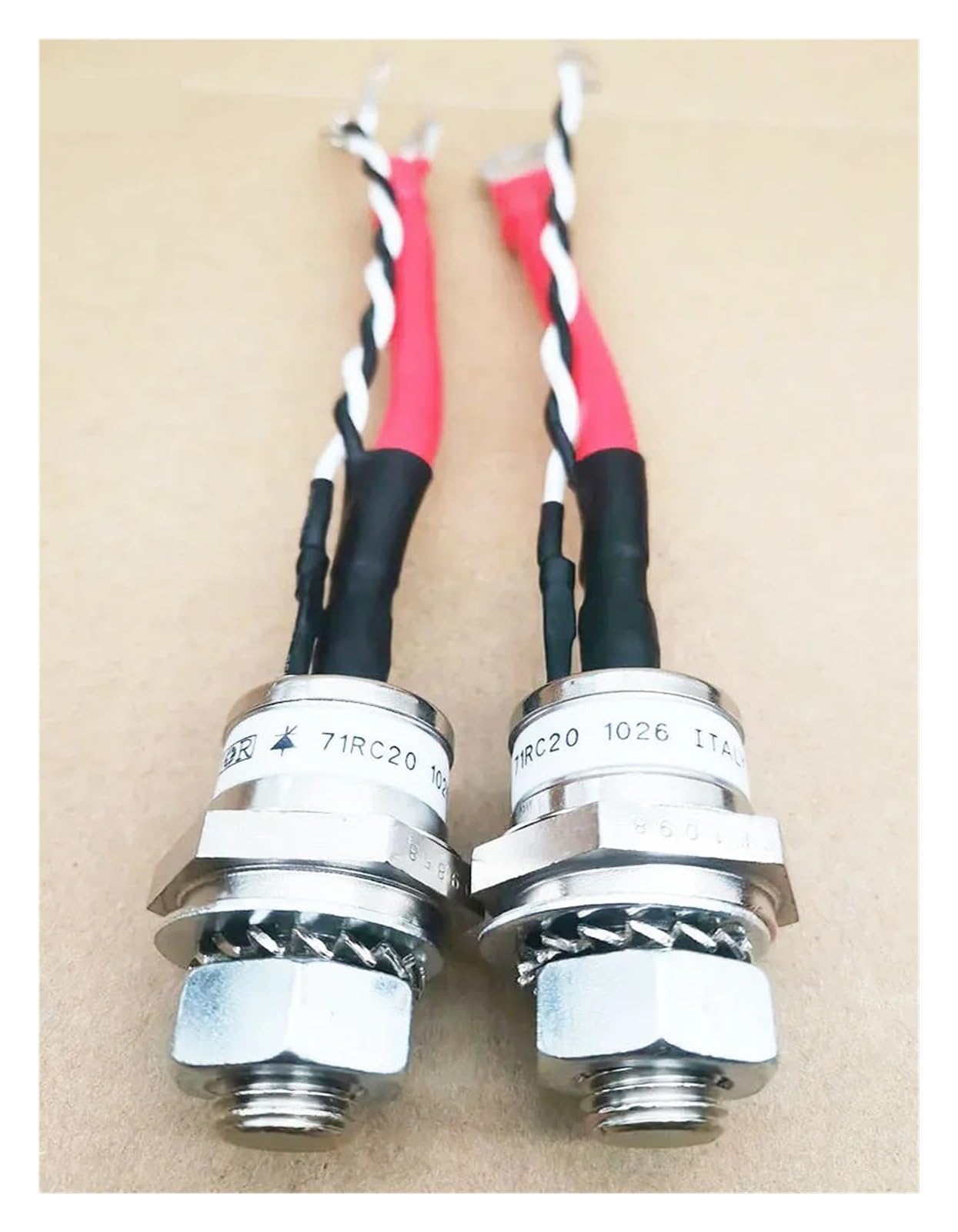 OSHZIKJII 1pcs 71RC20 SC70C-80S 158RP60 W0628SA040 diode thyristor(71RC20)