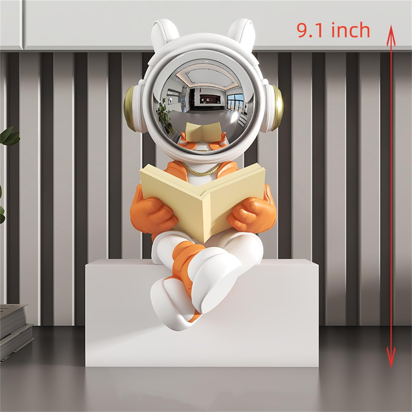 Estatua de astronauta con escultura de hombre espacial, decoración del hogar, sala de estar, oficina, escritorio, decoración de estantería (lectura (naranja) con base)