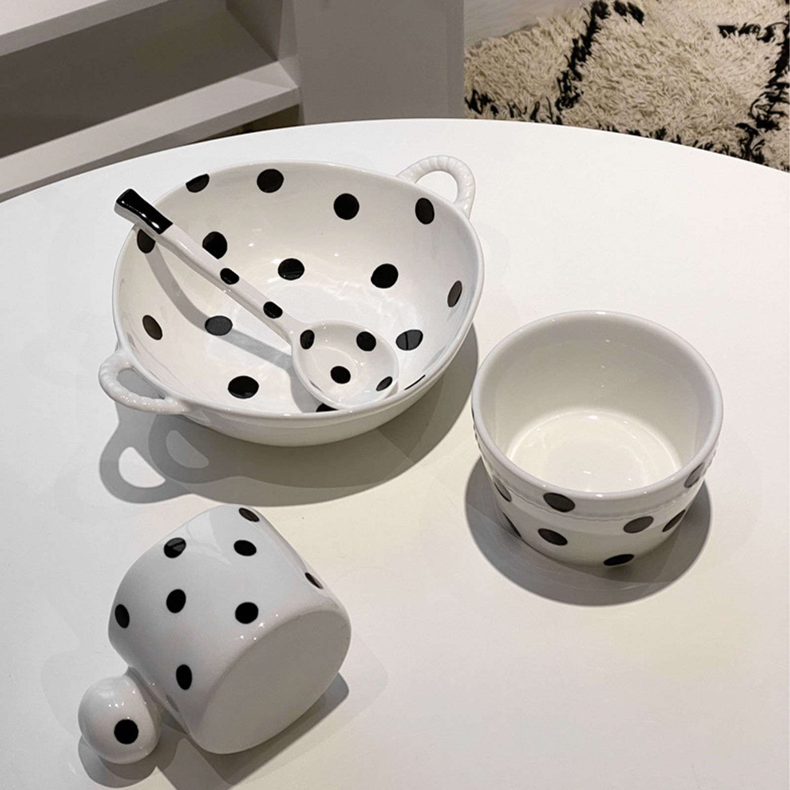 Vaisselle Bol à soupe ramen en céramique, tasse à soupe, / bol en céramique, bol à ramen avec cuillère, grands bols pho, bol à soupe allant au micro-ondes, bol à nouilles Udon-taches noires-23x18x6.5c