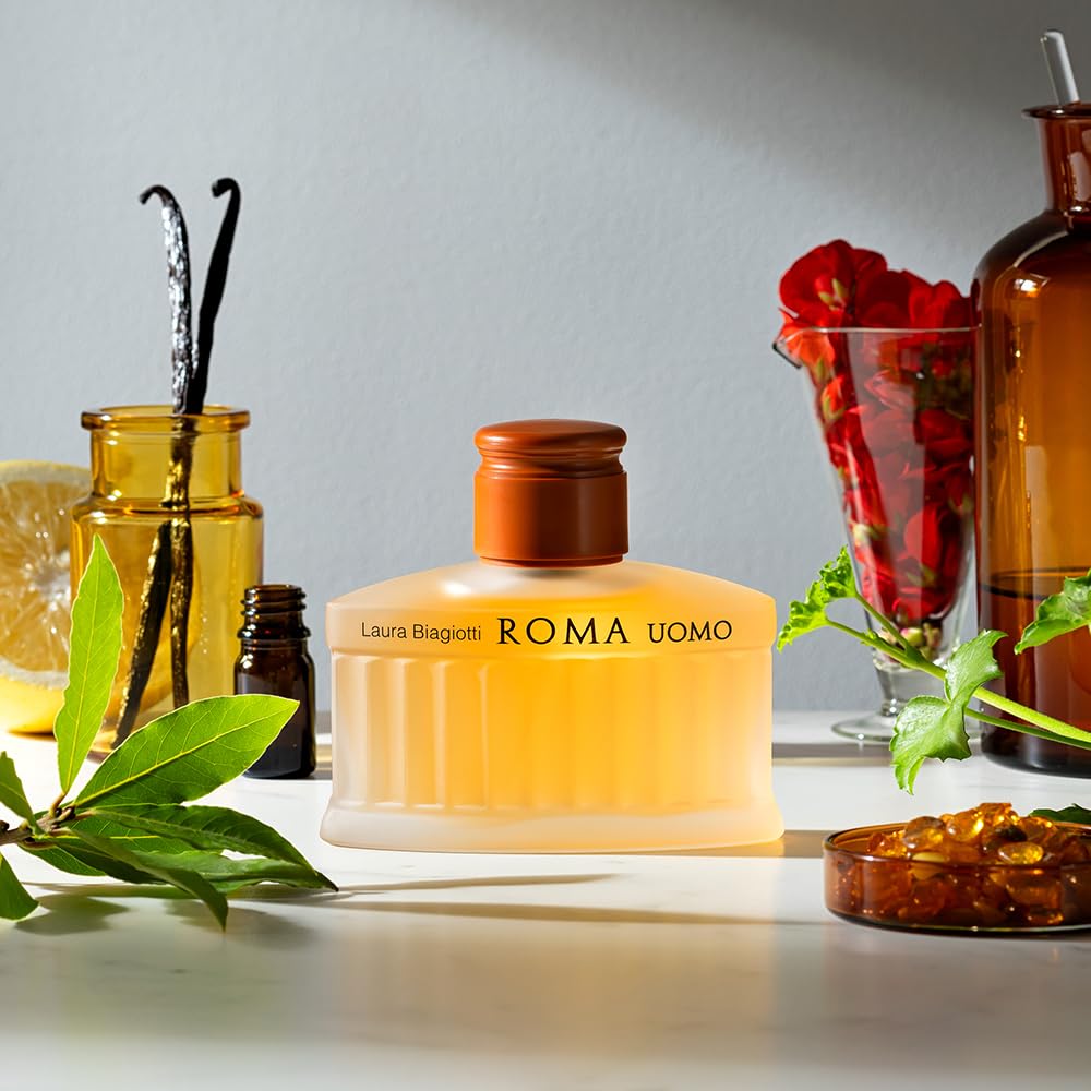 Laura Biagiotti Roma Uomo Balsam po goleniu dla mężczyzn 75 ml – orientalne i drzewne kompozycja zapachowa – uwodzicielskie i pikantne nuty – kultowy flakon inspirowany panteonem w Rzymie