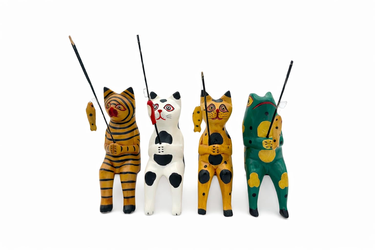 Chatons décoratifs en bois avec canne à pêche pour une ambiance cosy à la maison