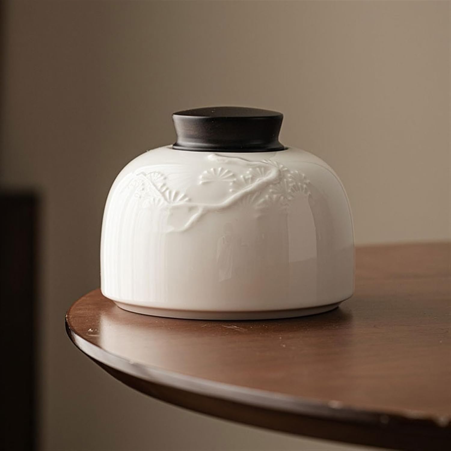 Tea Tin Embossed Pine Tree Ceramic Tea Canister Sealed Storage Jar Household Chinese White Porcelain Empty Small Container