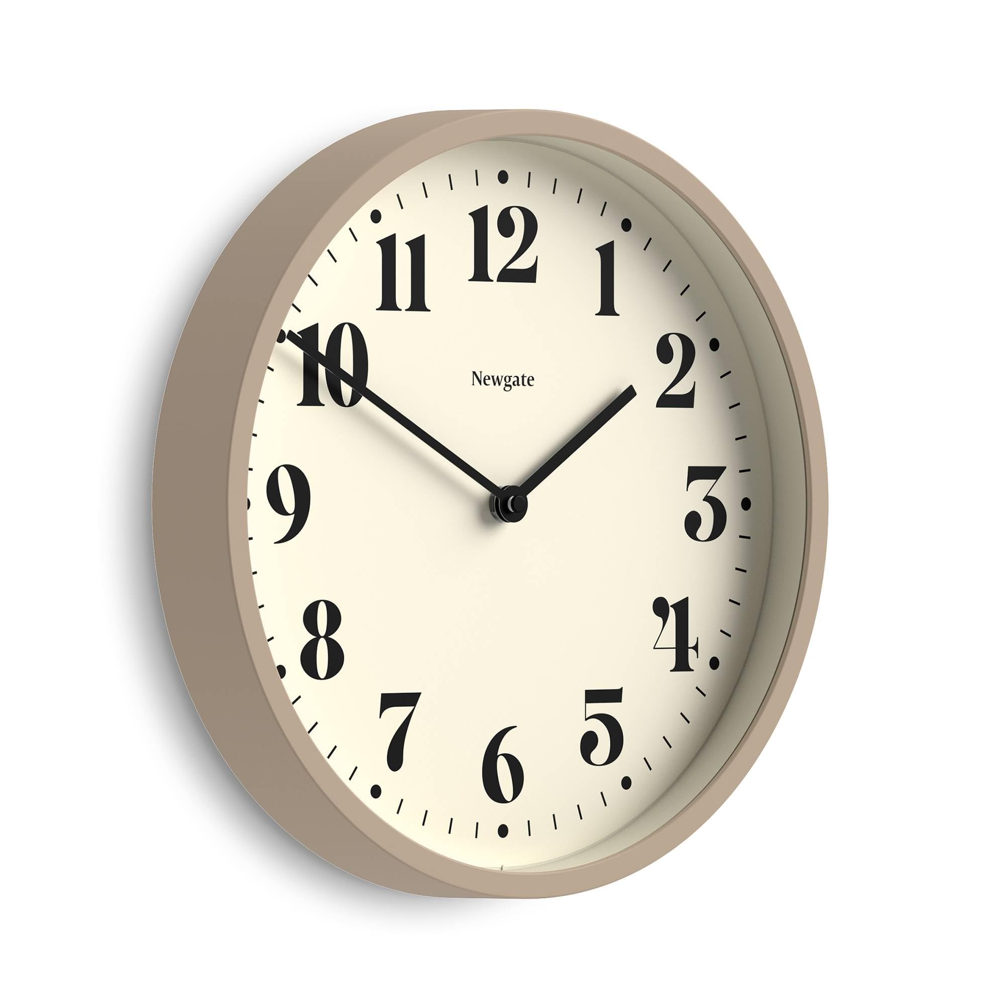 NEWGATE® Number Four Theatre Reloj de Pared | Reloj Redondo Moderno | 30cm | Stone | Números Decorativos | Ideal para Cocina, salón u Oficina