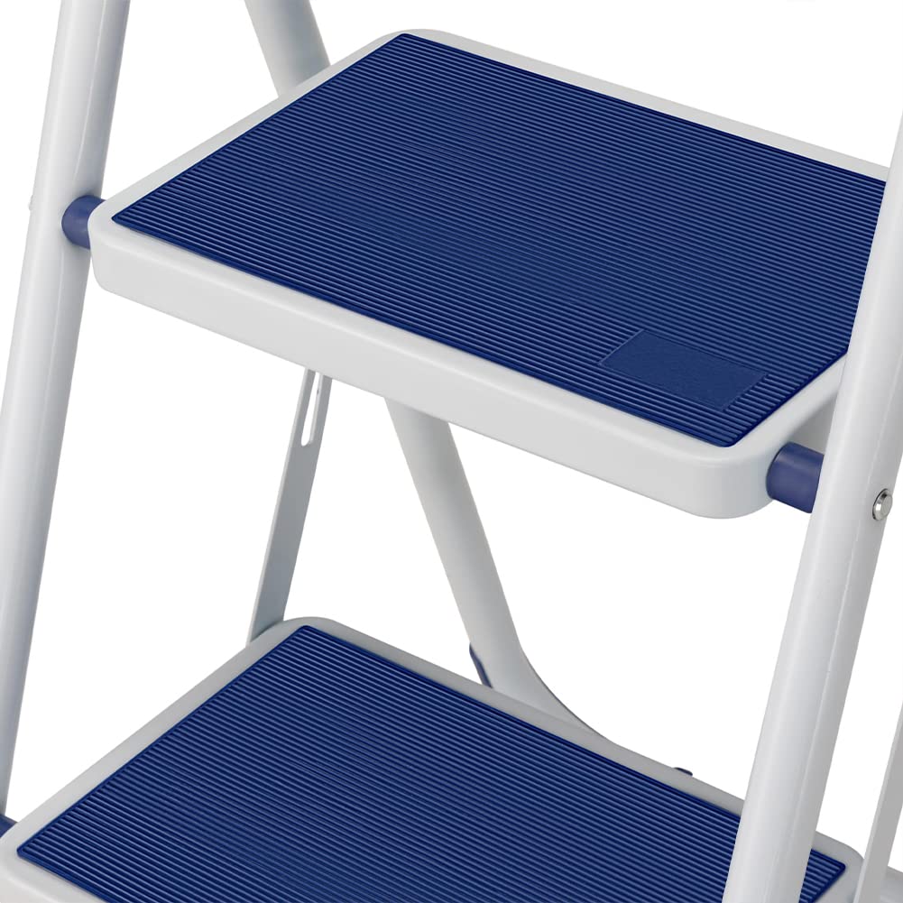 Bakaji Scala Scaletta Pieghevole Salvaspazio con Gradini Antiscivolo e Maniglione di Sicurezza Sgabello Scaletto Struttura in Acciaio e Rivestimento in Gomma Portata massima 150kg (4 Gradini Blu)