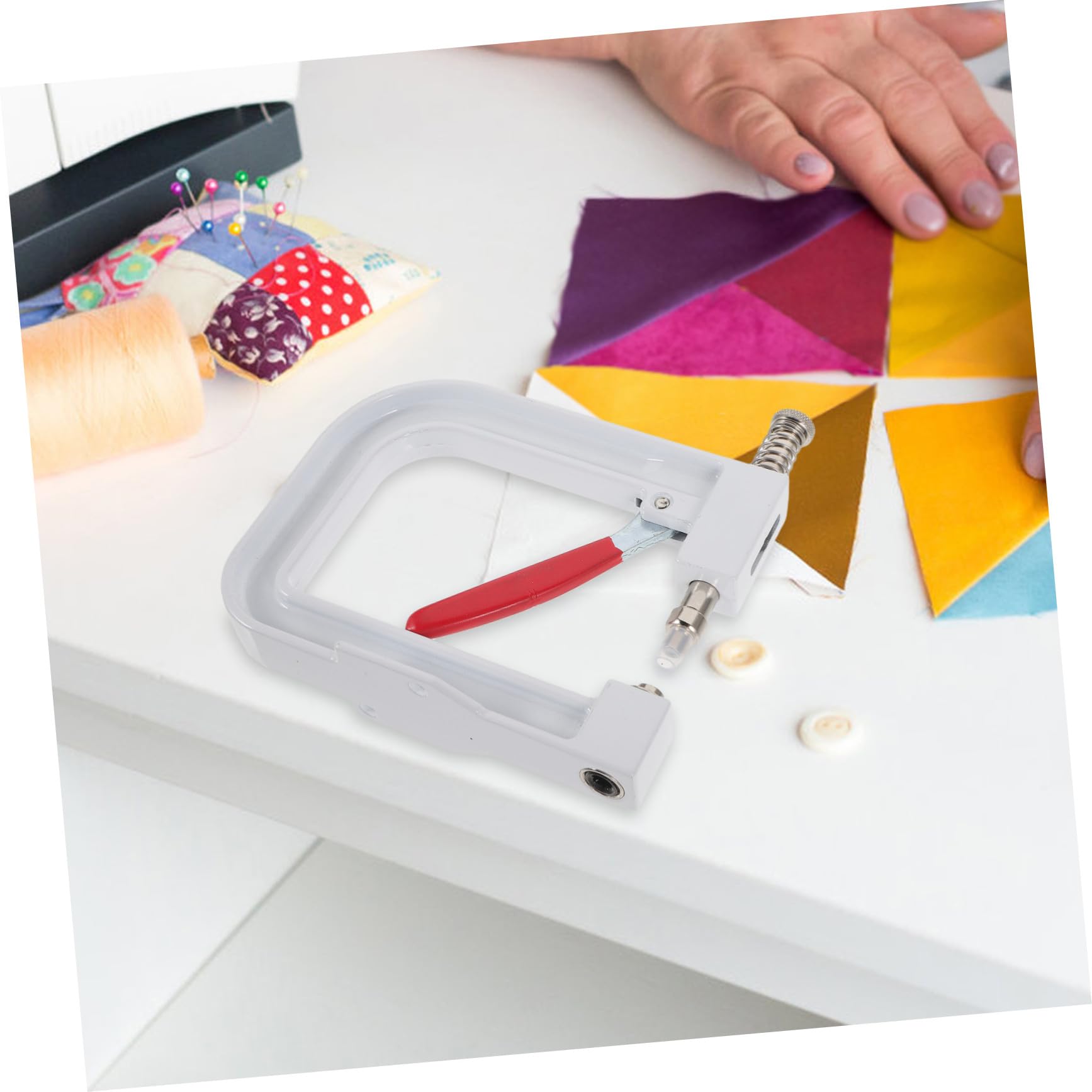 Perlenfassungsmaschine aus Gusseisen für Präzises Befestigen von Perlen mit Genauer Bügelposition für Selbstgemacht Kostümhandwerk und Bekleidungszubehör in Weiß