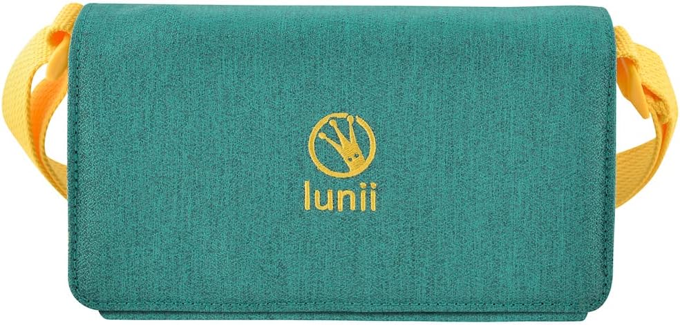 MA POCHETTE LUNII Paperback – January 2, 2024