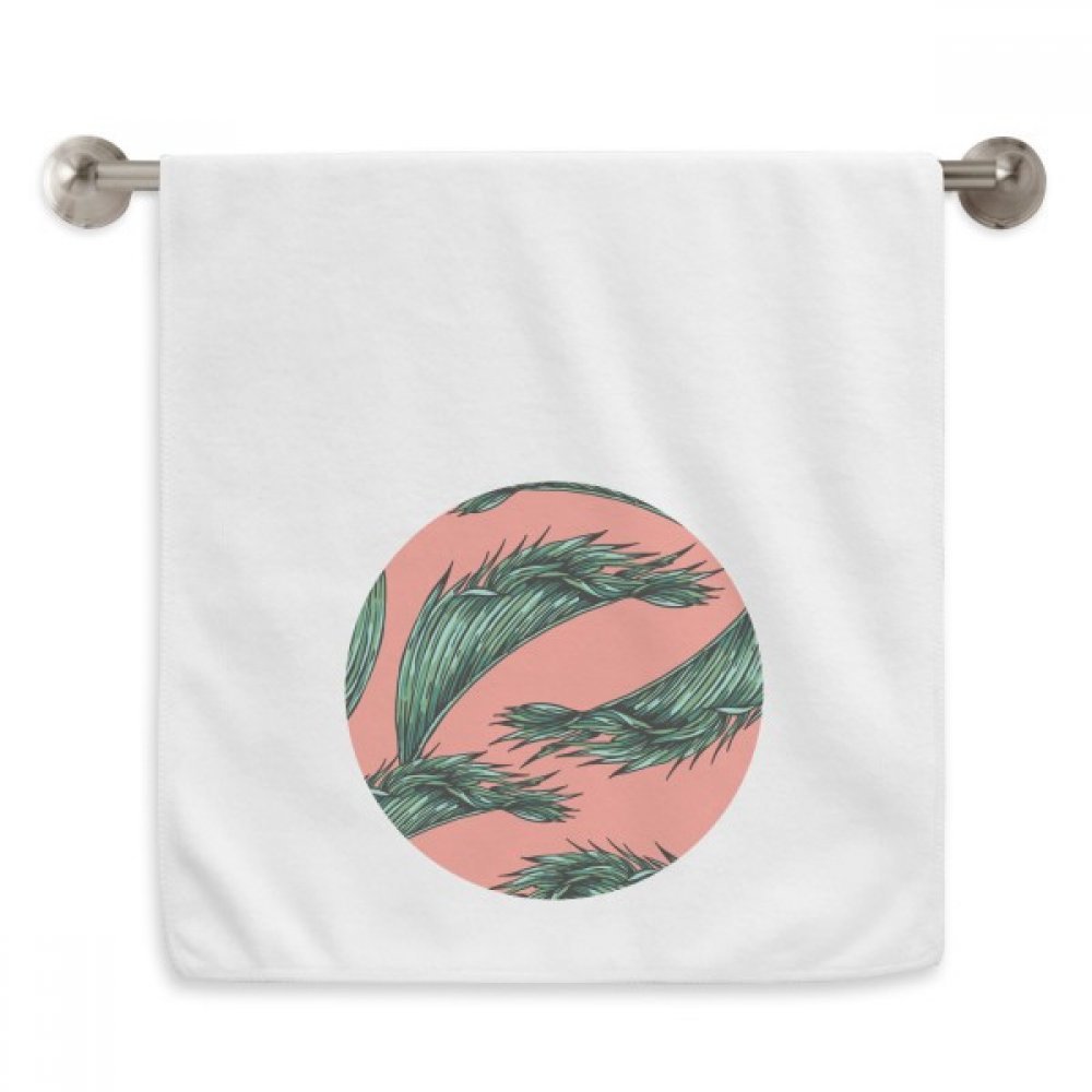 Serviette moelleuse fleurs et feuilles pour salle de bain élégante