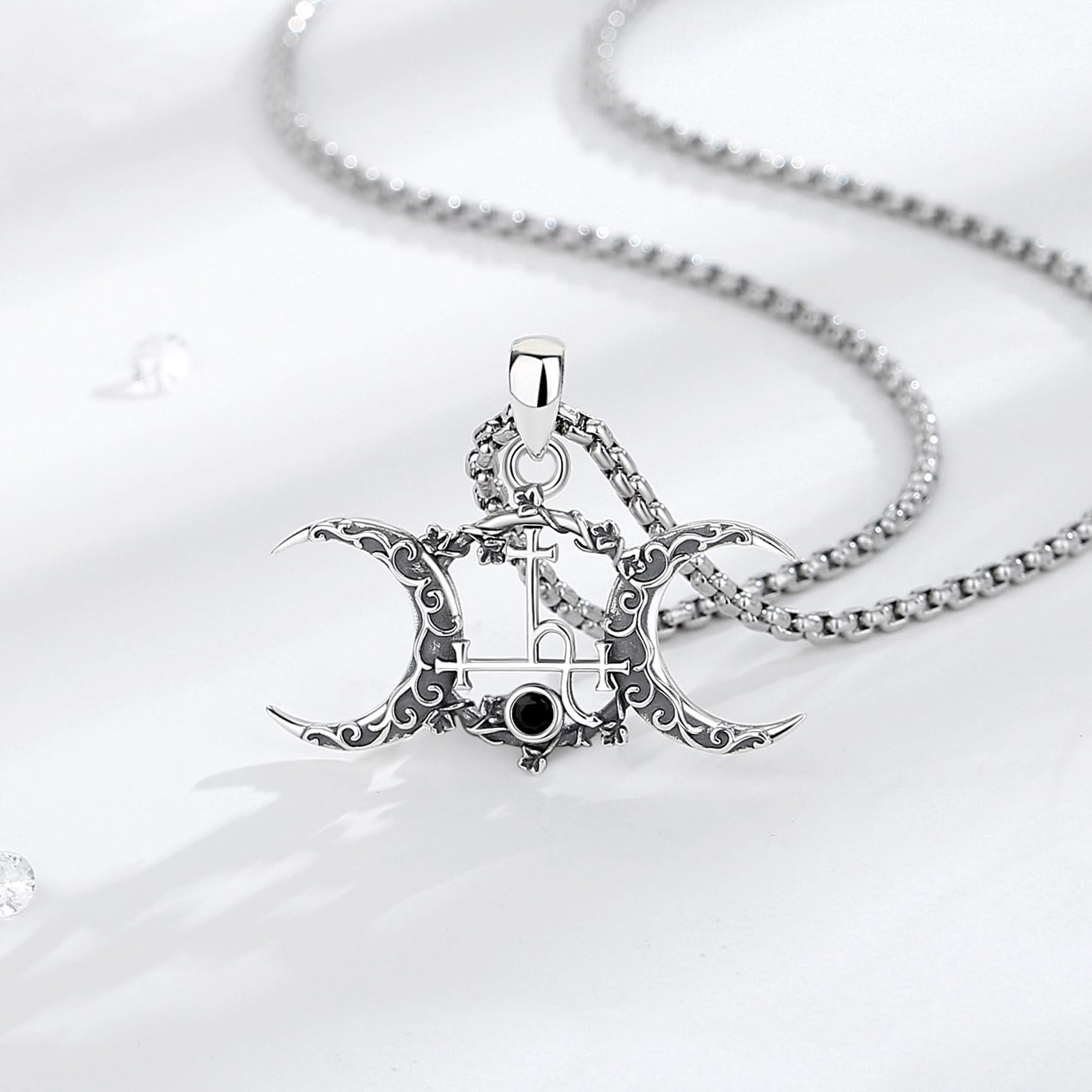 Collar Sello de Lilith Triple Luna Diosa para Mujer Plata de Ley 925, Vintage Lilith Witcher Collars Wicca Colgante Runas Joyería Amuleto de la Suerte Regalo para Mujer, 50CM