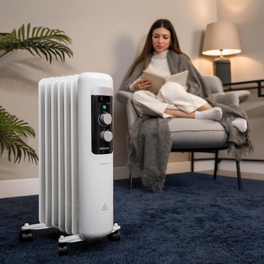 Cecotec Radiateur à huile Readywarm 750 Space White, 1500 W, chauffe jusqu'à 15 m² Thermostat réglable, technologie Heat Space, Transport facile avec Easygo. Idéal pour les petits espaces