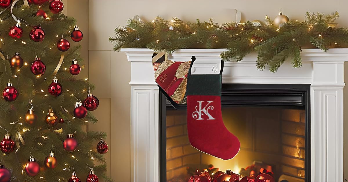 Evergreen Rot und Grün SAMT Strass Monogramm Weihnachtsstrumpf – K