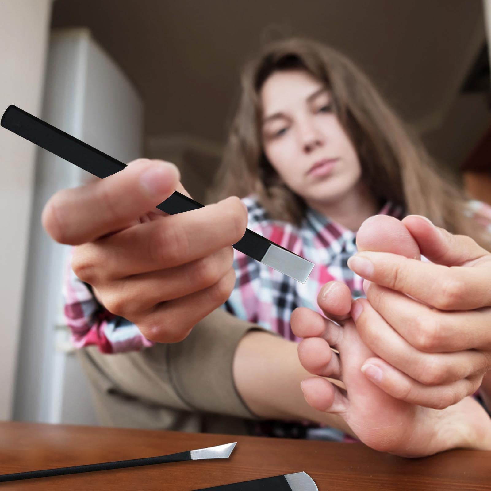 5 Set Coltelli Pedicure, Set Professionale per la rimozione delle cuticole, Coltelli per Unghie Rimozione della cuticola, Kit Professionale di Lame affilate per la Riparazione del Piede