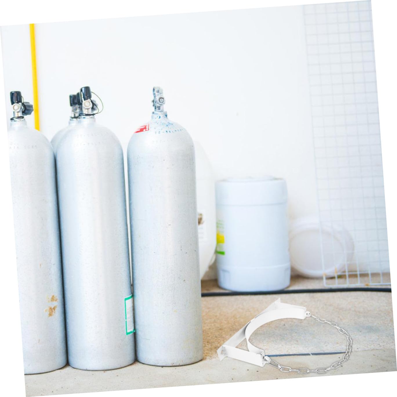 Gasflaschenhalter 1 Satz aus Stahl , Weiße Wandhalterung für Sauerstoff