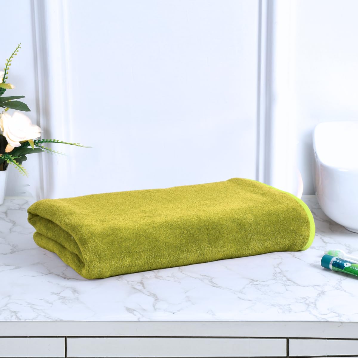 Black gold The Finer Touch Microfiber Bath Towels 400 GSM | Ladies/Gents/Adult/XL, Super Absorbent, Lightweight, Ultra-Soft, Fade Resistant | Plain | 75X150 | Green | Pack 0f 1
