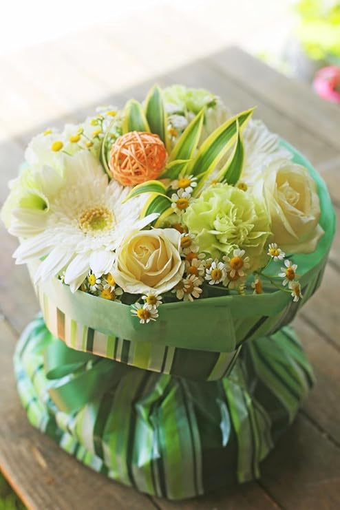 Amazon 花束 ギフト 自立 する花束 Mサイズ ライム ホワイト 不思議な花束 生花 ブーケ 誕生日 結婚記念日 母の日 花束 オンライン通販