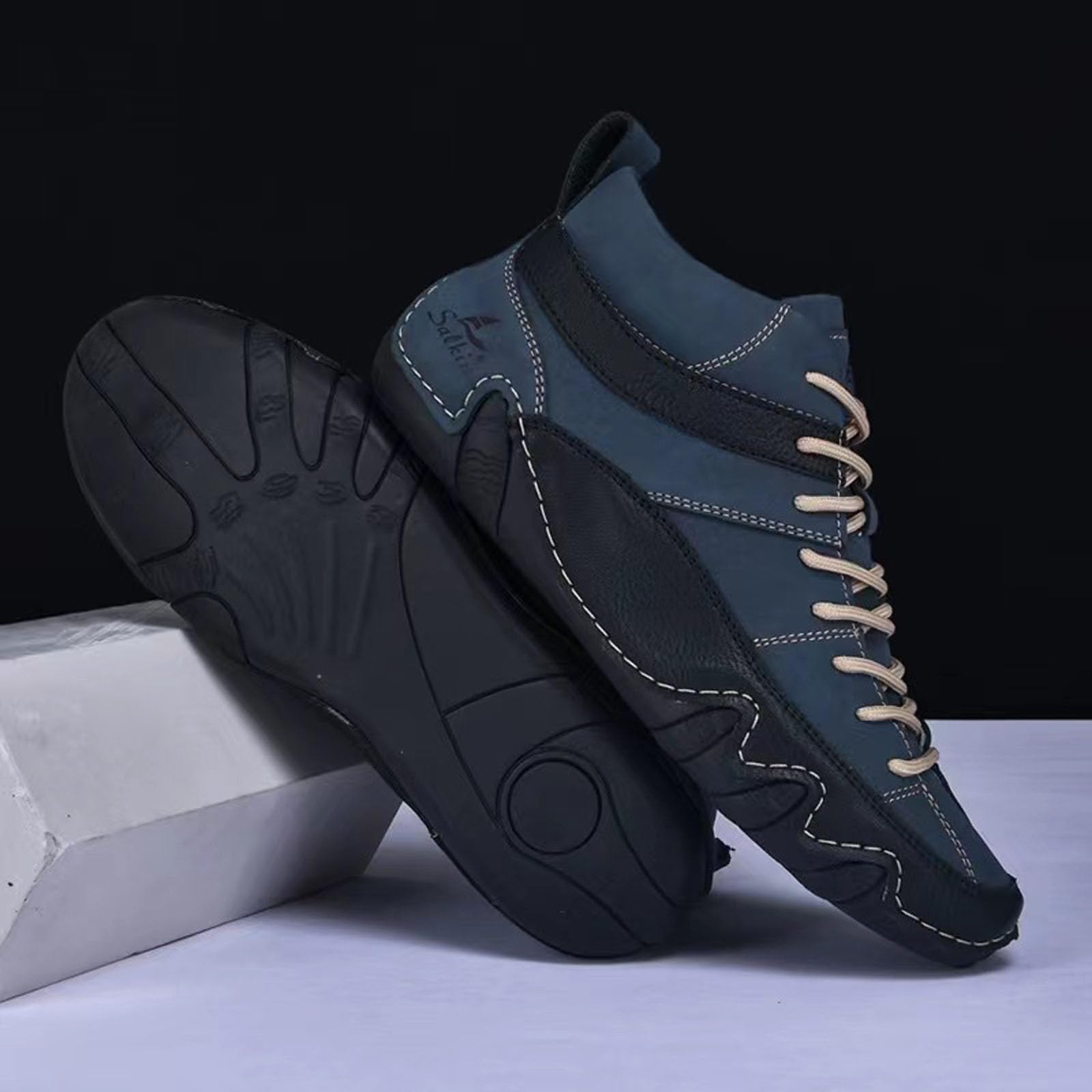 Zapatillas Deporte,Botas Casuales de Cuero para Hombre, caña Alta, Costuras Hechas a Mano, cómodas, sin Cordones, Zapatos de tacón Plano para Uso Diario con Jeans en otoño e Invierno.