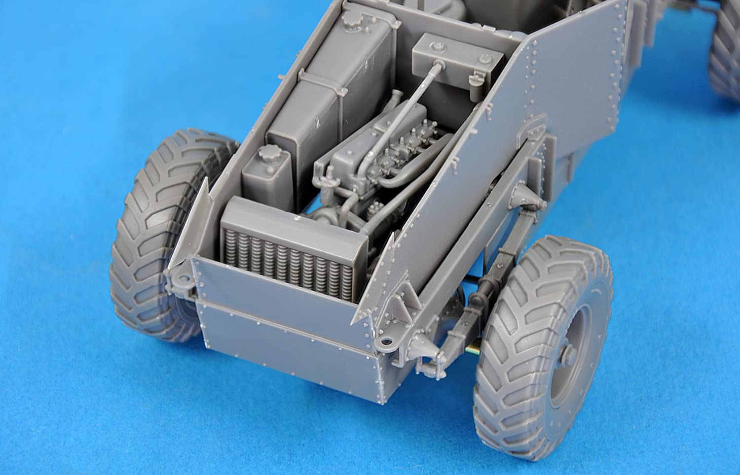 Miniart Skala 1:35 "AEC Mk.2 Car" zestaw modeli z tworzywa sztucznego