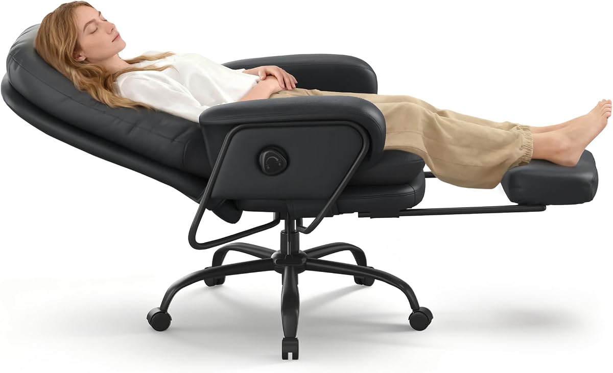 FLEXISPOT Silla de Oficina Ergonómica Multitarea con Reposapiés Sillas de Escritorio para Computadora Sillón Interior con 90-165° Reclinable de 4 Niveles, Sillas para Trabajar Relajarse Dormir, Cuero PU+Base de Hierro, Negro